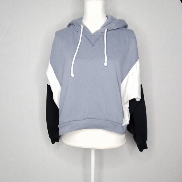 Abercrombie & Fitch Tops - Abercrombie Women's Long Sleeve Color block Hooded Cropped Sweatshirt